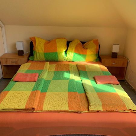 Balaton Kinizsi Apartman Siófok Buitenkant foto