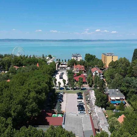 Balaton Kinizsi Apartman Siófok Buitenkant foto