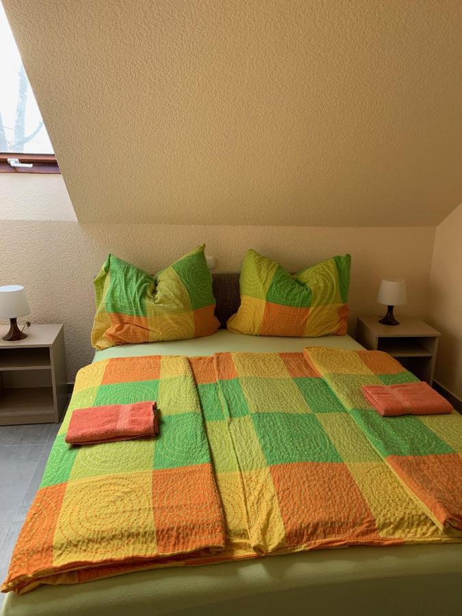 Balaton Kinizsi Apartman Siófok Buitenkant foto