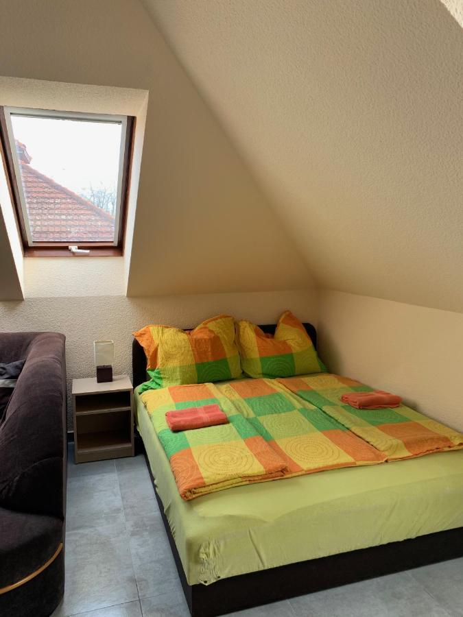 Balaton Kinizsi Apartman Siófok Buitenkant foto