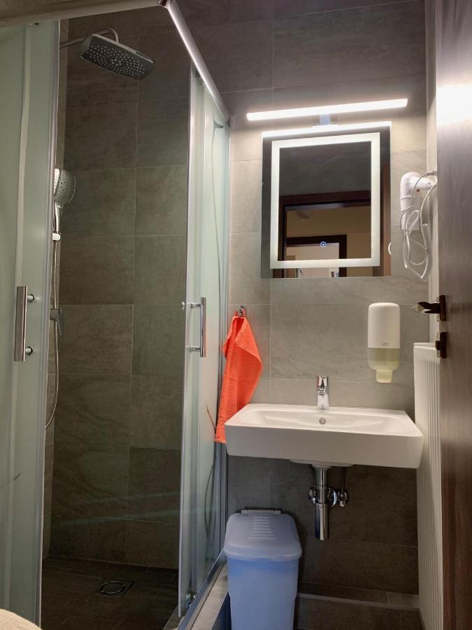 Balaton Kinizsi Apartman Siófok Buitenkant foto
