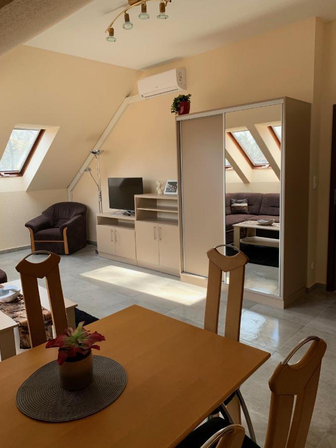 Balaton Kinizsi Apartman Siófok Buitenkant foto