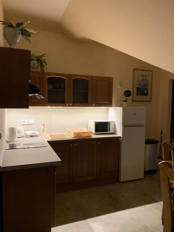 Balaton Kinizsi Apartman Siófok Buitenkant foto