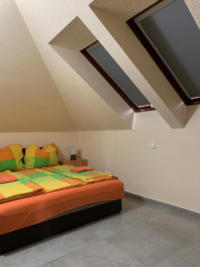 Balaton Kinizsi Apartman Siófok Buitenkant foto