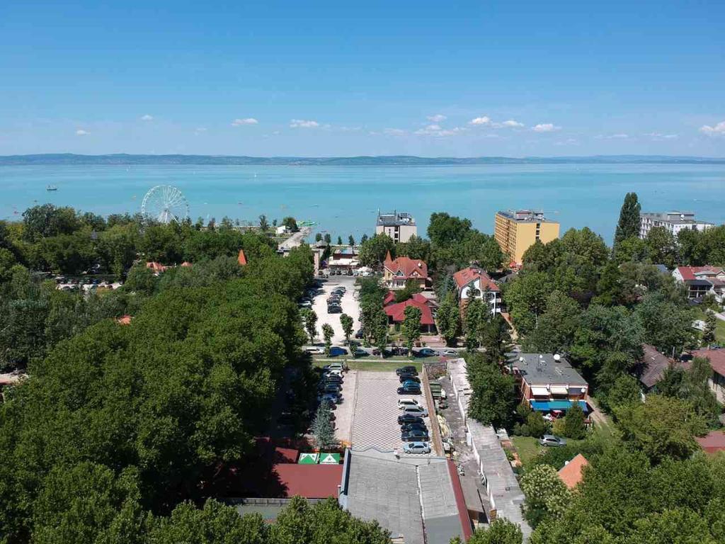 Balaton Kinizsi Apartman Siófok Buitenkant foto
