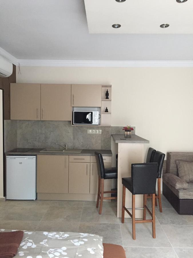 Balaton Kinizsi Apartman Siófok Buitenkant foto