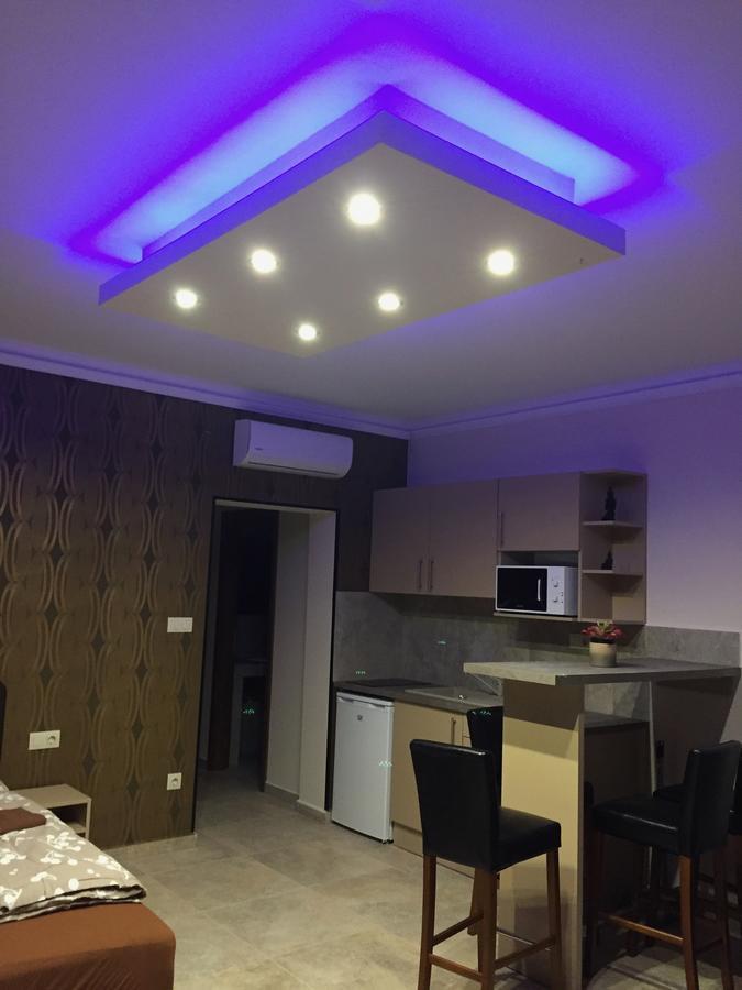 Balaton Kinizsi Apartman Siófok Buitenkant foto