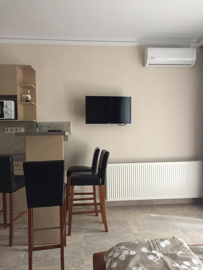Balaton Kinizsi Apartman Siófok Buitenkant foto