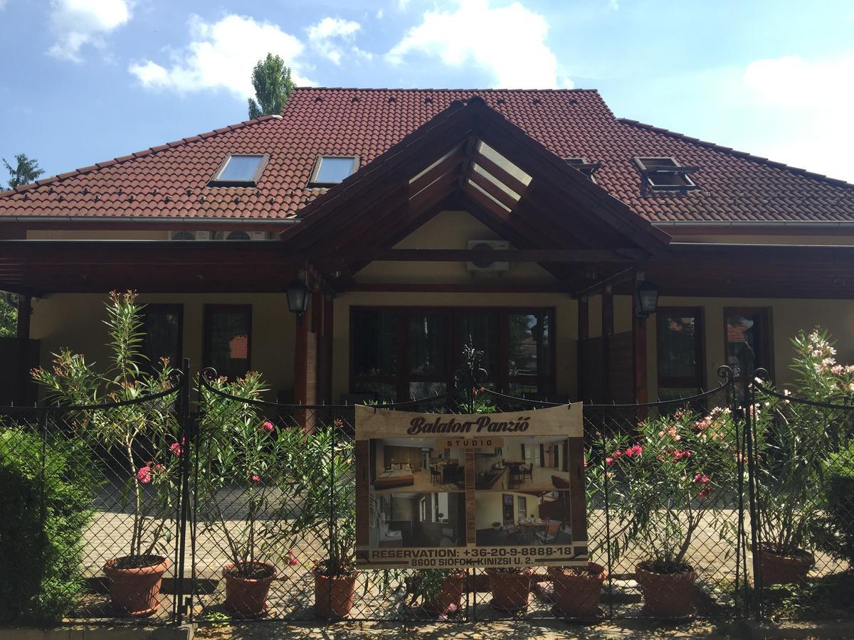 Balaton Kinizsi Apartman Siófok Buitenkant foto